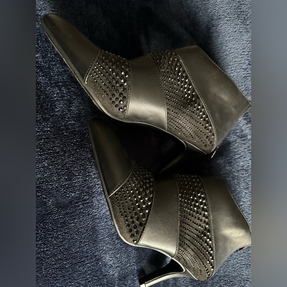 Impo black sparky booties Size 7 1/2  Never been worn🖤 - Picture 5 of 15